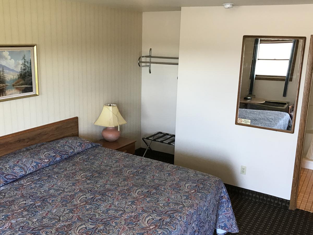 Exxon Quik Stop & Motel Wausaukee Экстерьер фото
