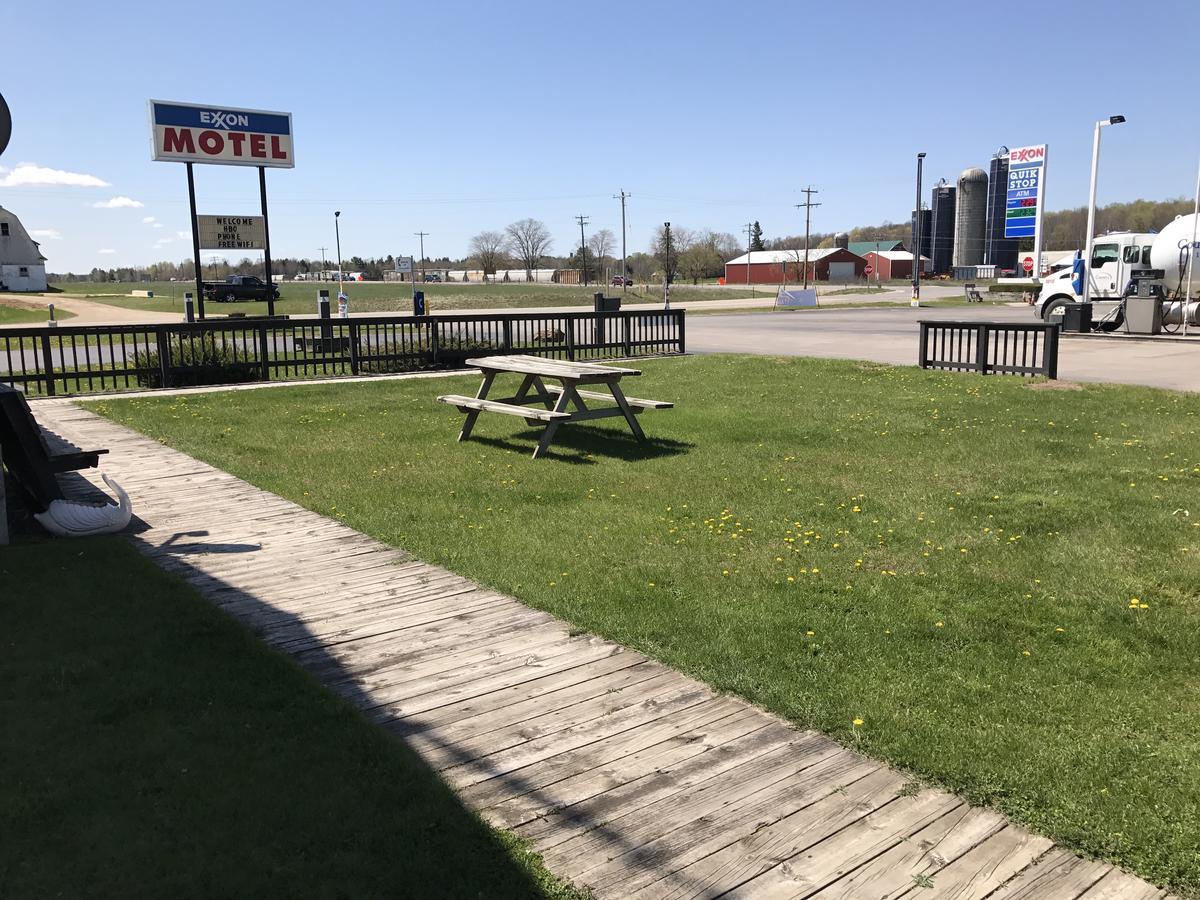 Exxon Quik Stop & Motel Wausaukee Экстерьер фото
