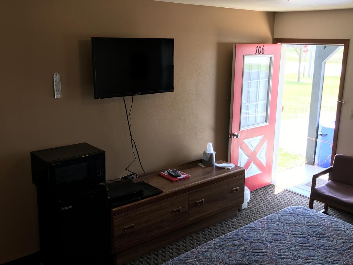 Exxon Quik Stop & Motel Wausaukee Экстерьер фото